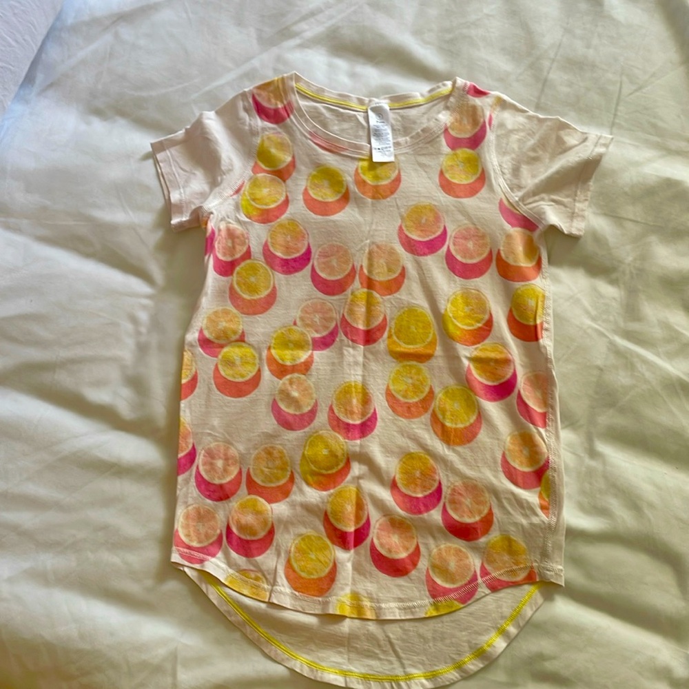 Ivivva kids shirt lemons theme